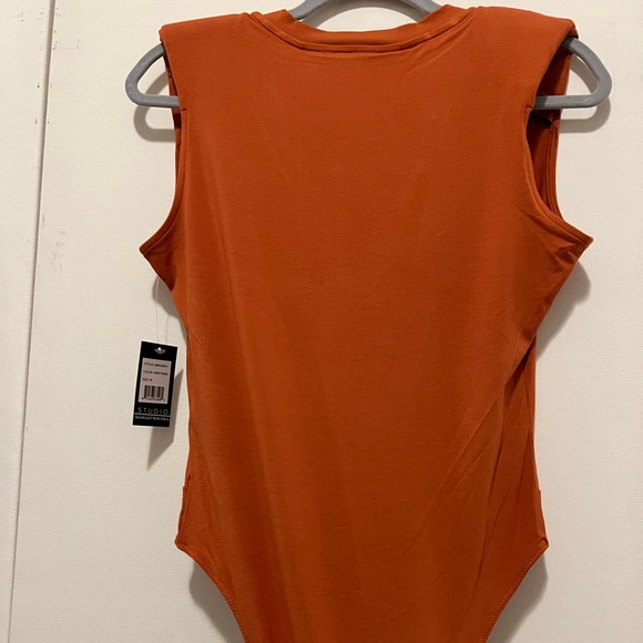 13. SP And 14. M/M Studio Badgley Mischka dark Orange bodysuit, shoulder pads - Picture 9 of 16